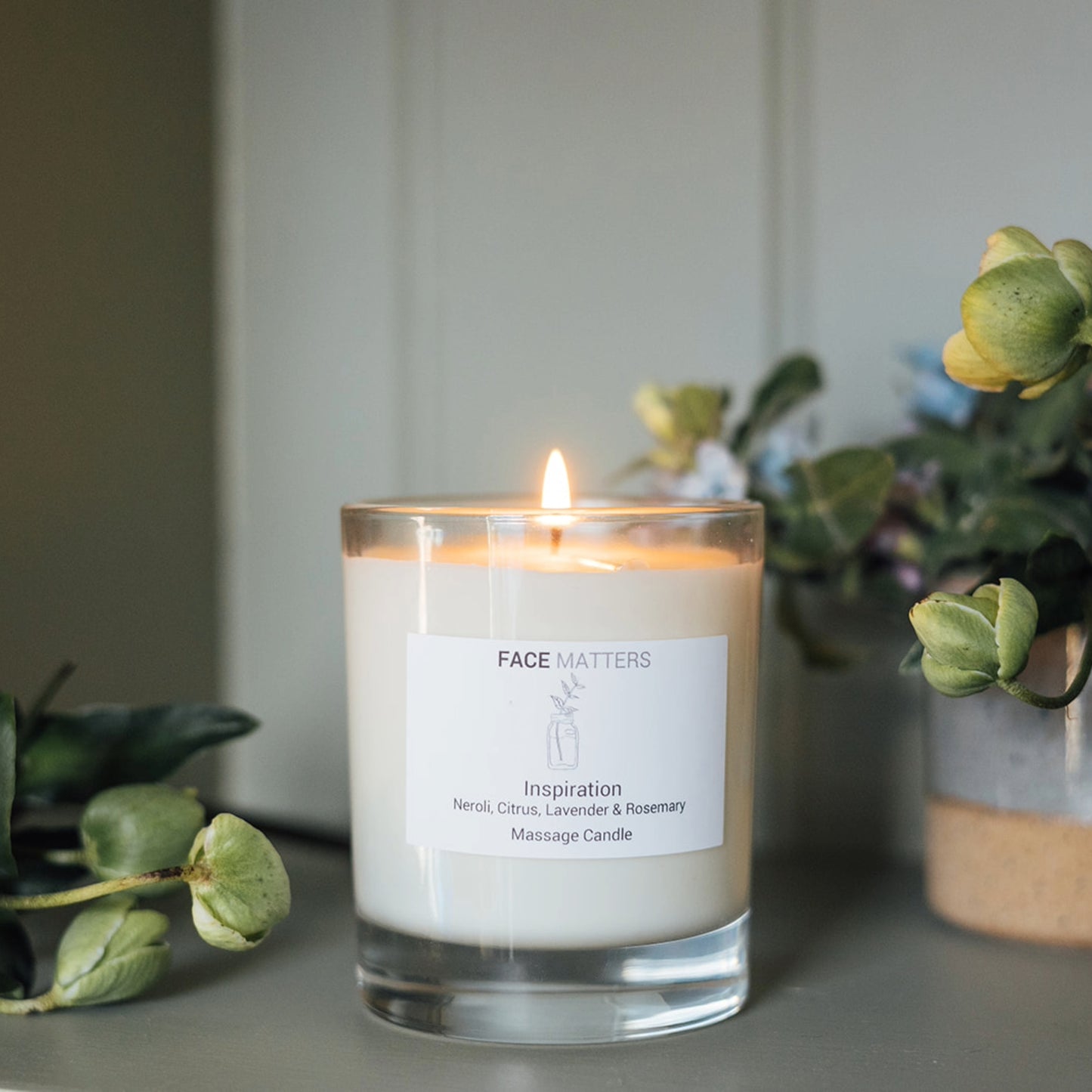 Black Oud Luxury Massage 30cl candle